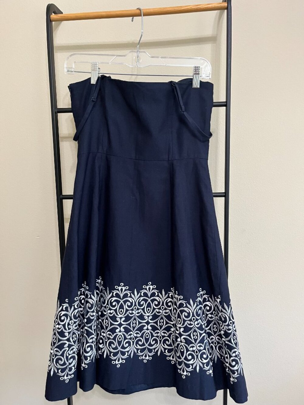 NWT LOFT Strapless Scroll Embroidered two way A-line Coquette Party Dress Size 4 - Picture 12 of 13